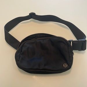 lululemon athletica Black Crossbody Belt Bag